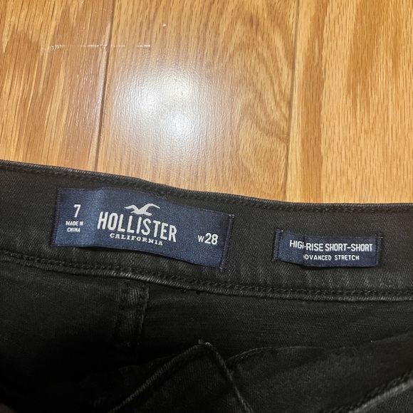 Black Denim Hollister High-Waisted Shorts - Picture 2 of 3
